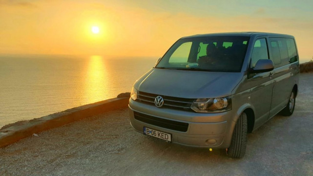 Inchirieri microbuz-bus-van persoane 8+1 si 7+1 locuri